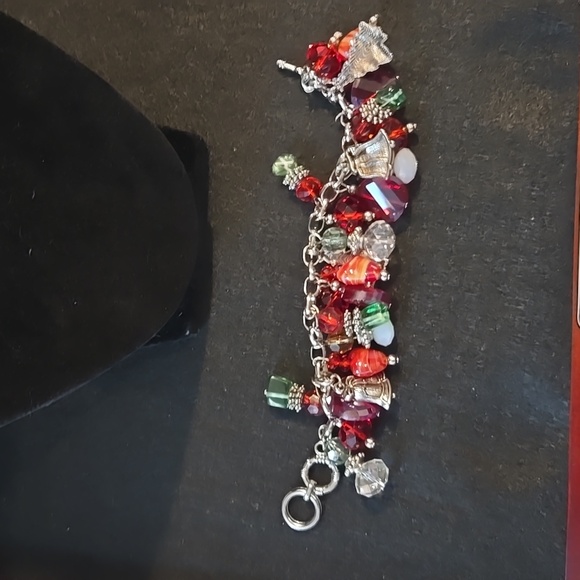 Christmas bracelet- beads and silver charms - Picture 2 of 4